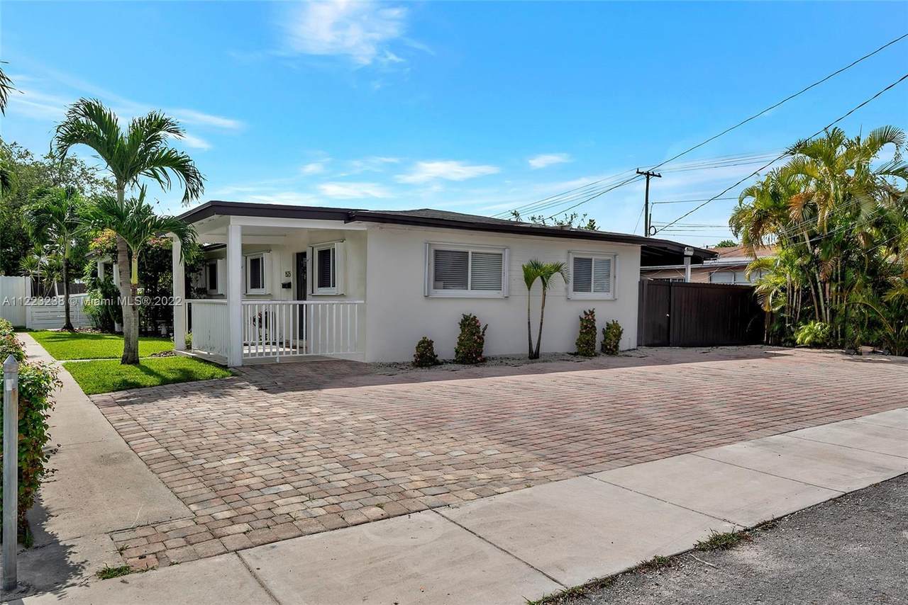 1525 70th Ave - Photo 1