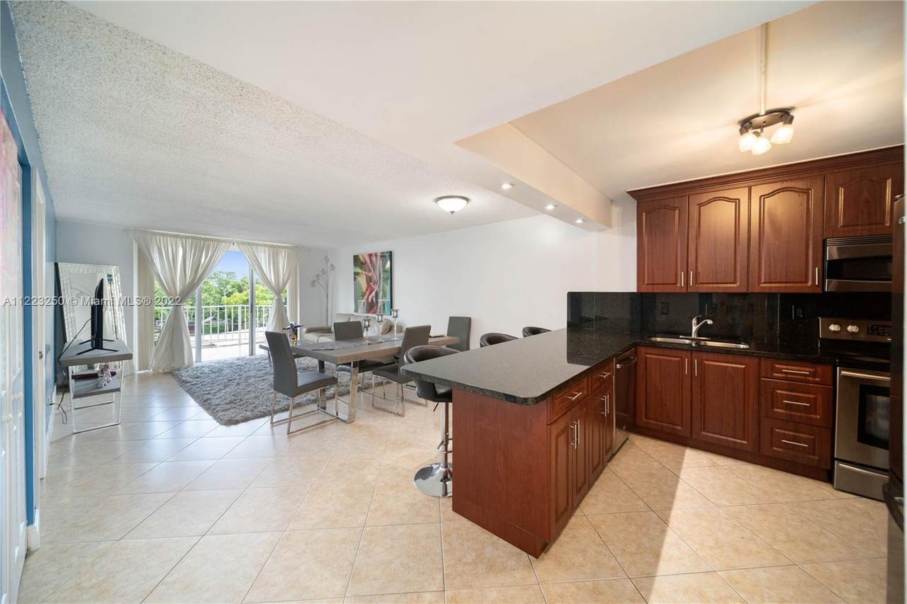 16740 9th Ave - Photo 1