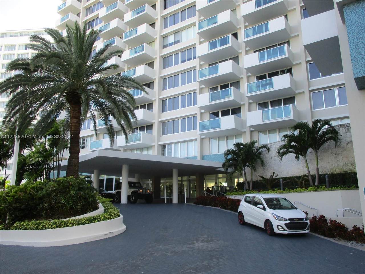 1200 West Ave - Photo 1