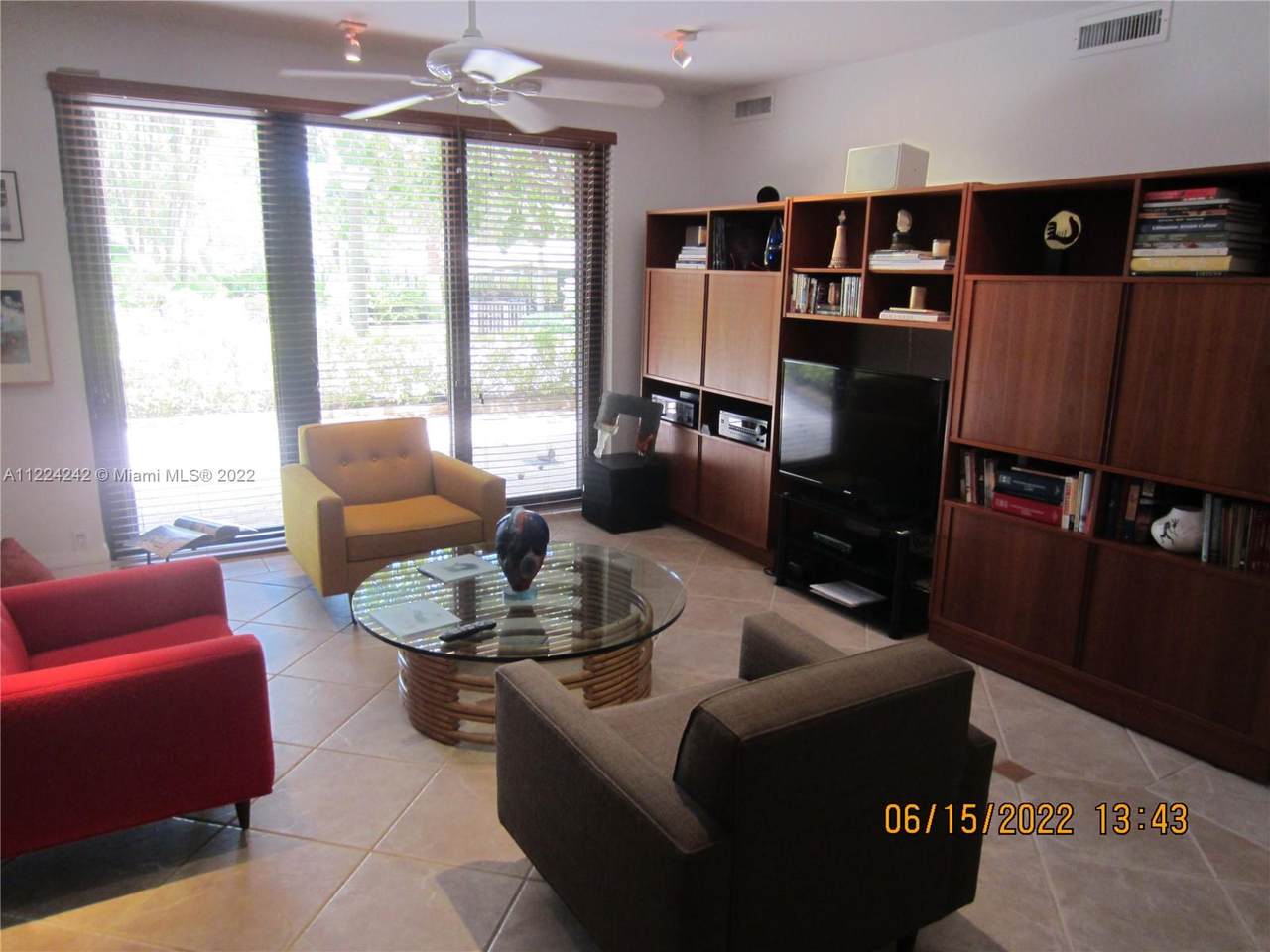 1111 Crandon Blvd - Photo 1
