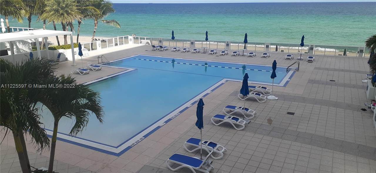 2751 Ocean Dr - Photo 1