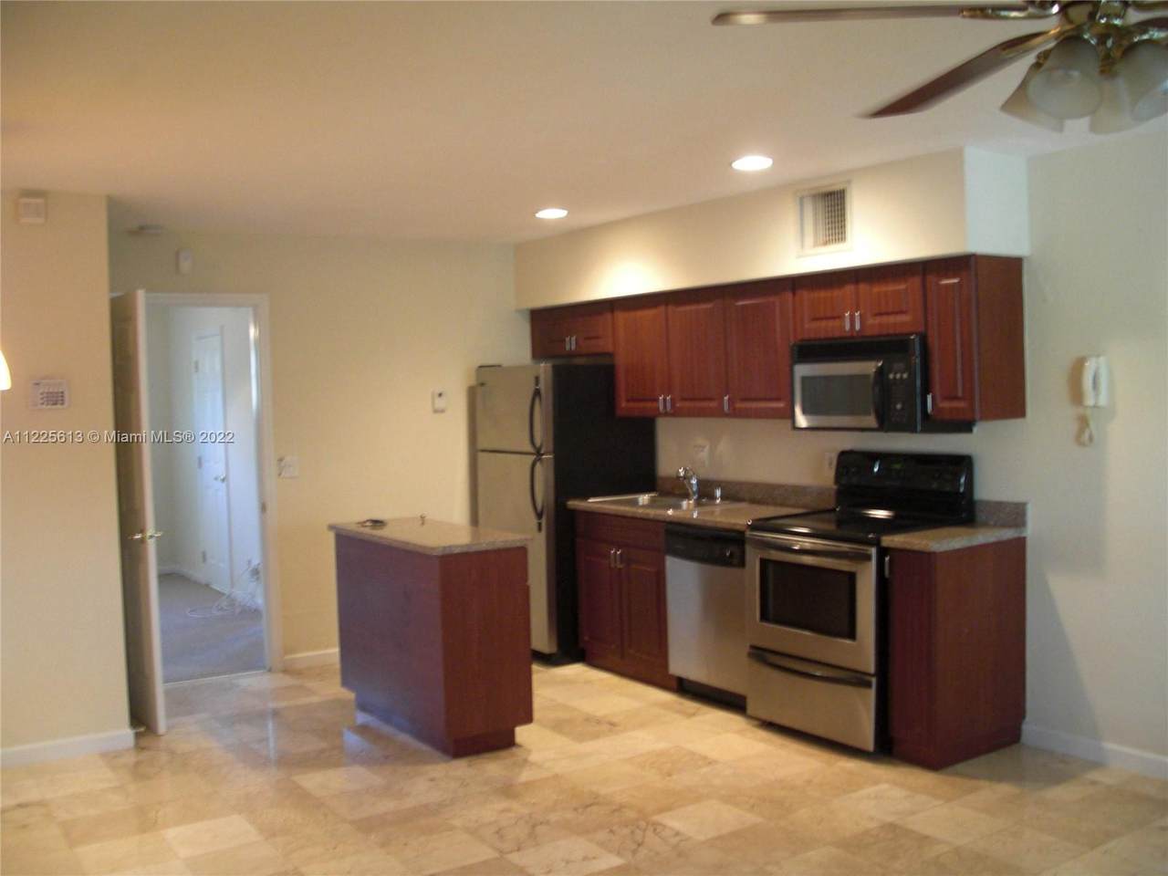 768 13th Ct - Photo 1