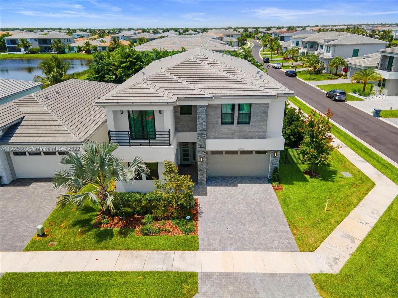 8595 Torrey Isles Ter - Photo 1