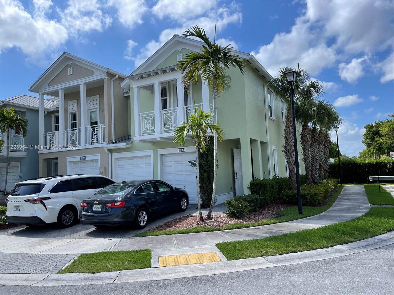 11451 NW 75TH LN - Photo 1