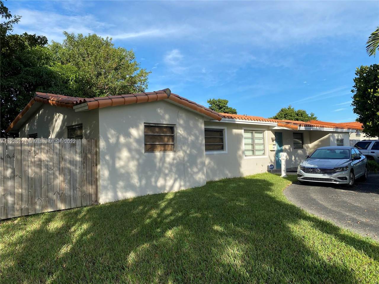3044 92nd Ct - Photo 1
