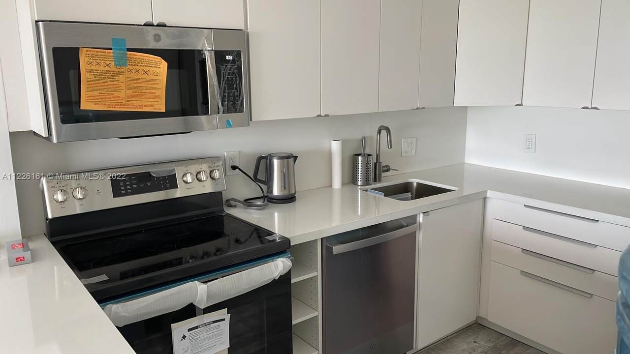 13499 Biscayne Blvd - Photo 1