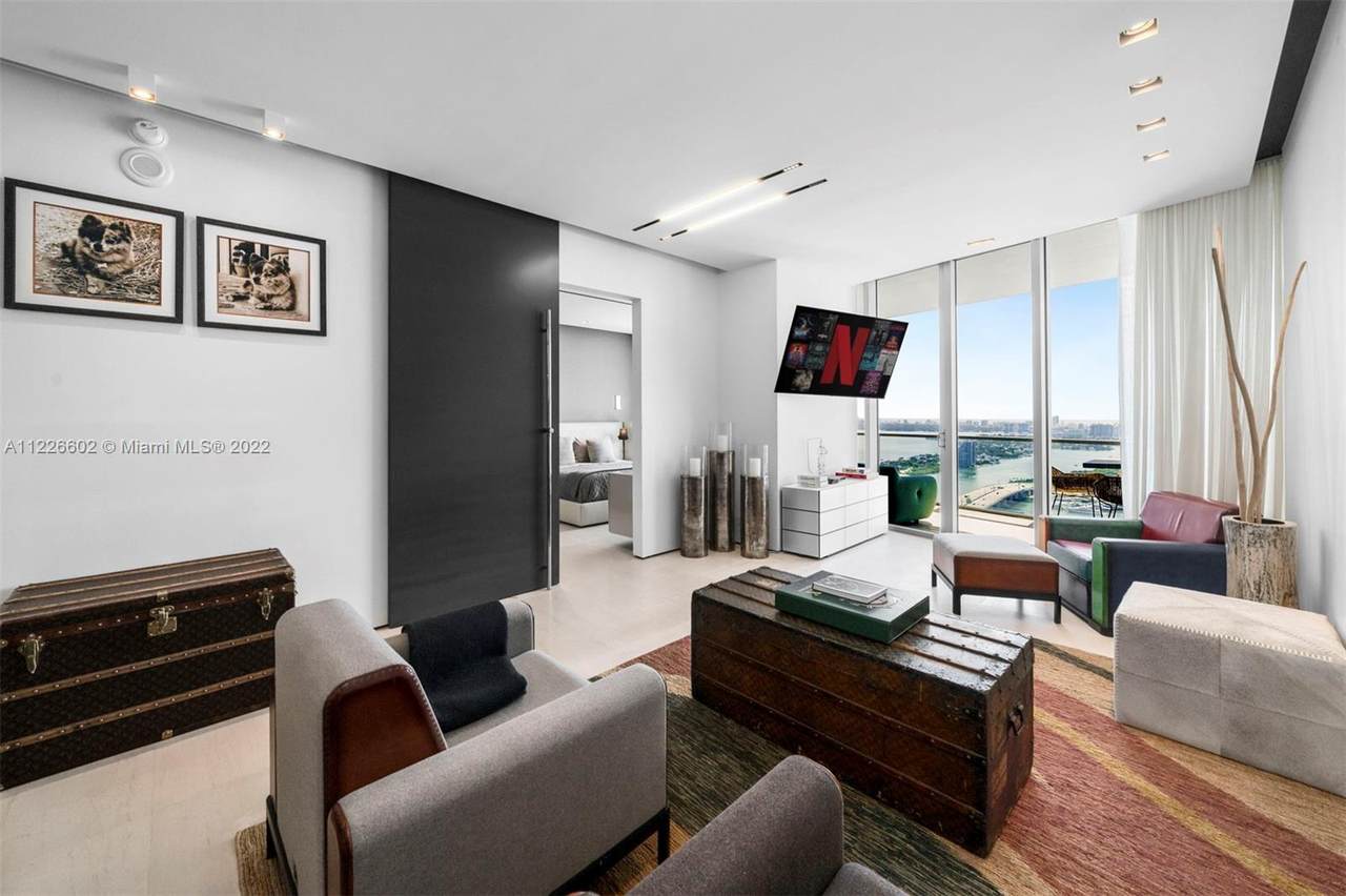 1100 Biscayne Blvd - Photo 1