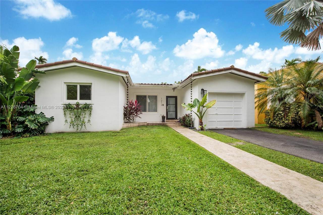 1212 Aguila Ave - Photo 1