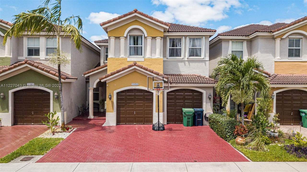 11459 80th Ln - Photo 1