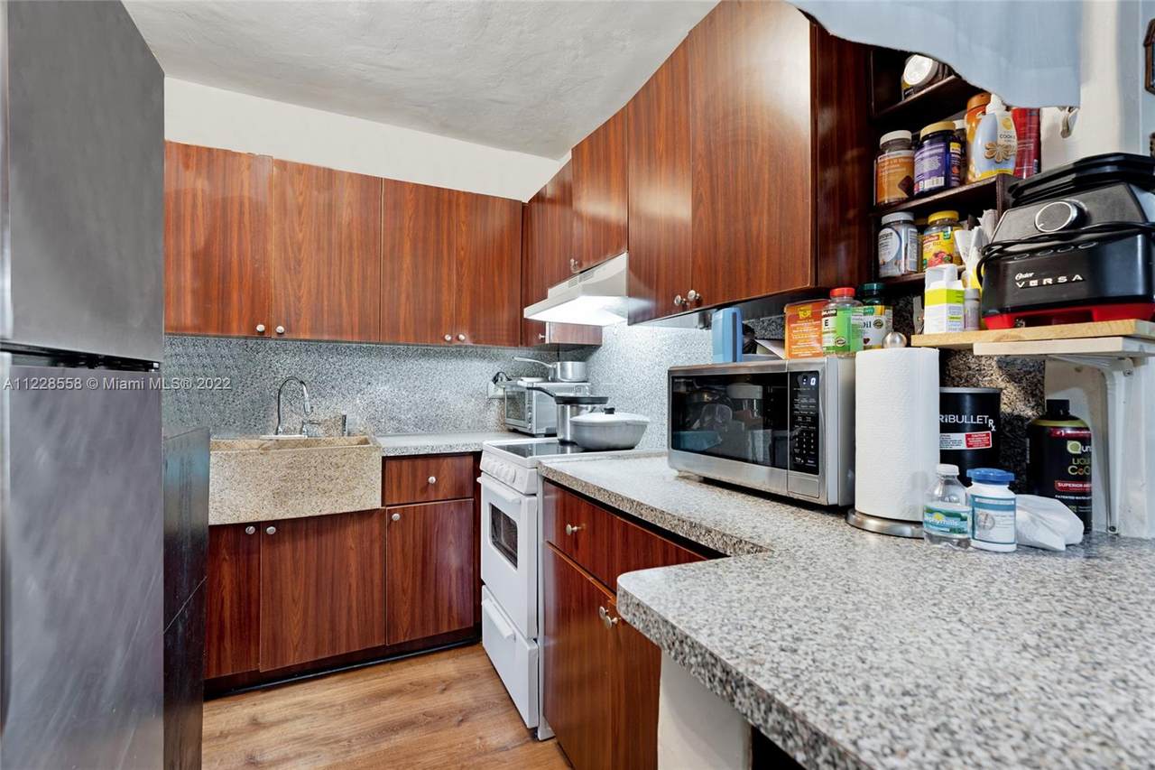 1150 Euclid Ave - Photo 1