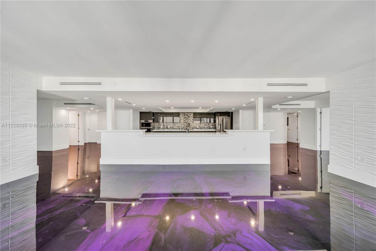 1717 Bayshore Dr - Photo 1