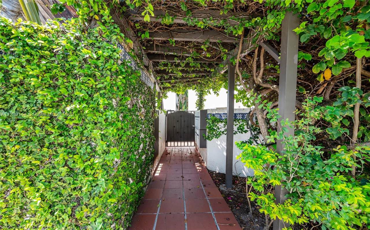 3106 Bird Ave - Photo 1