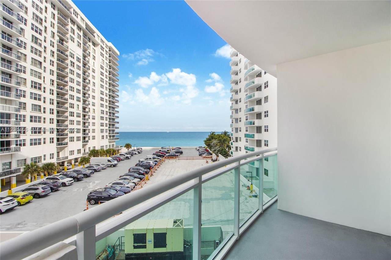 3001 Ocean Dr - Photo 1