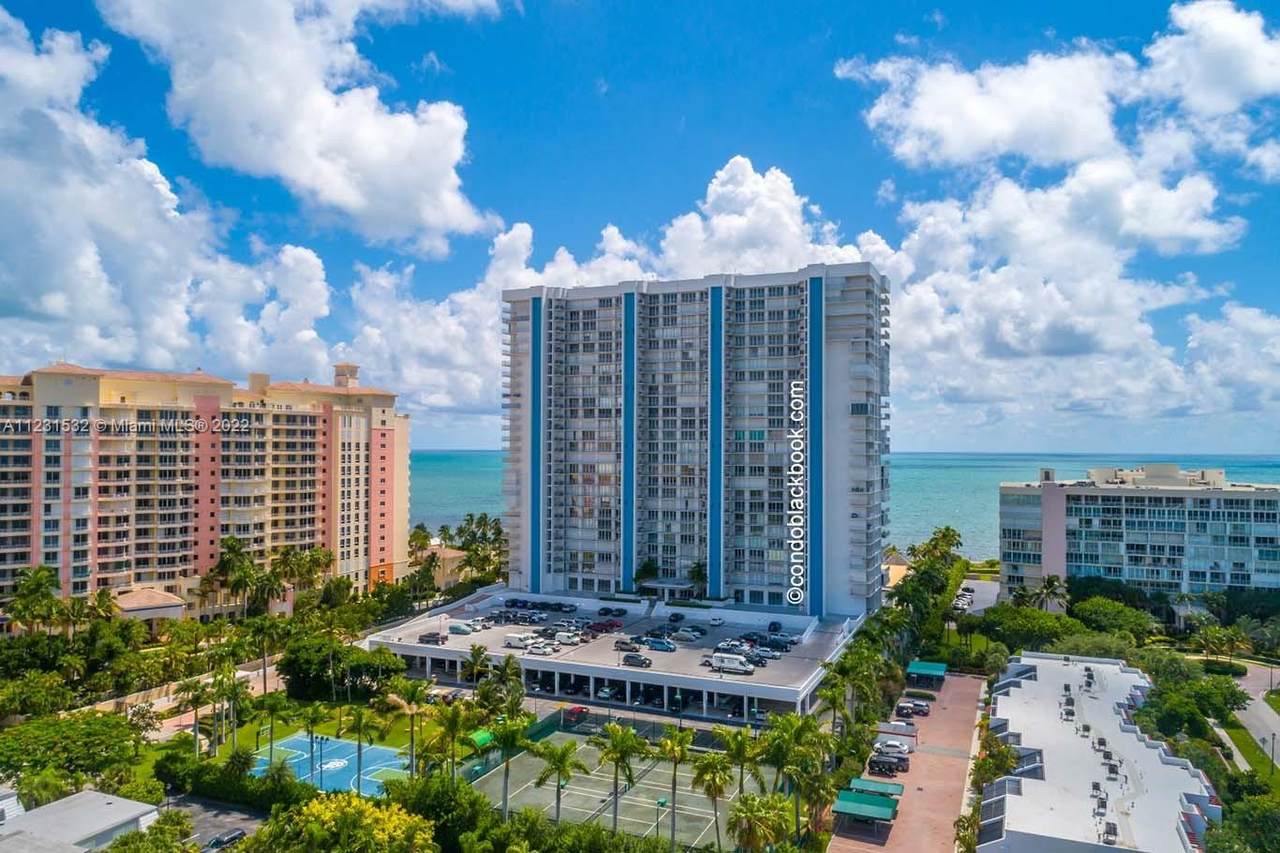 881 Ocean Dr - Photo 1
