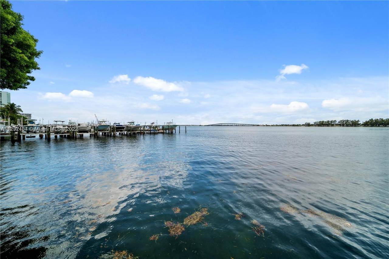 1915 Brickell Av - Photo 1