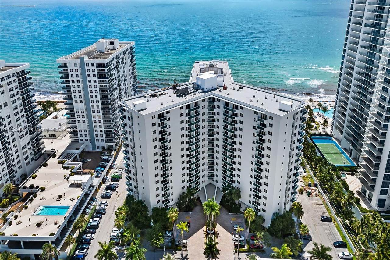 3001 Ocean Dr - Photo 1