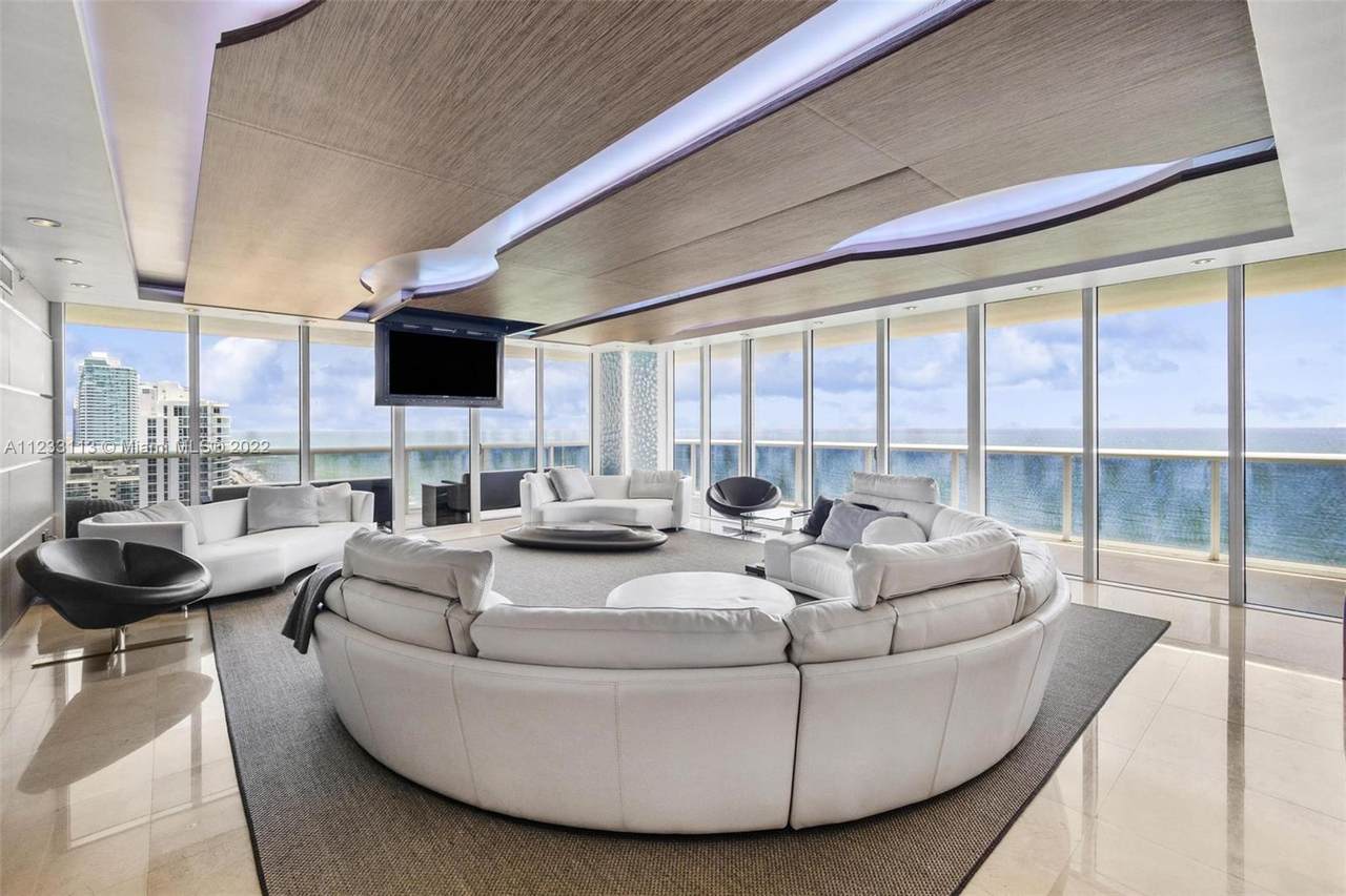 1830 Ocean Dr - Photo 1