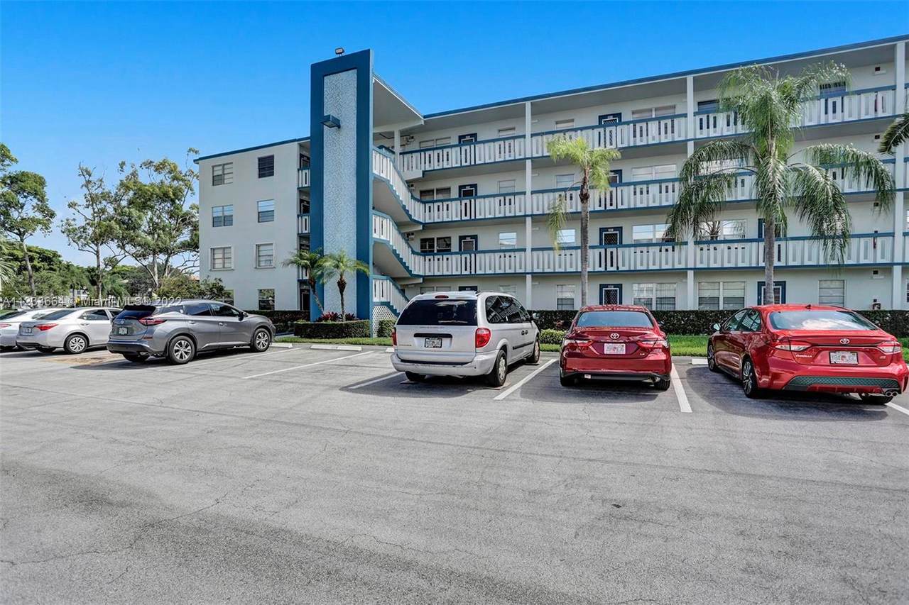 1019 Lincoln A - Photo 1