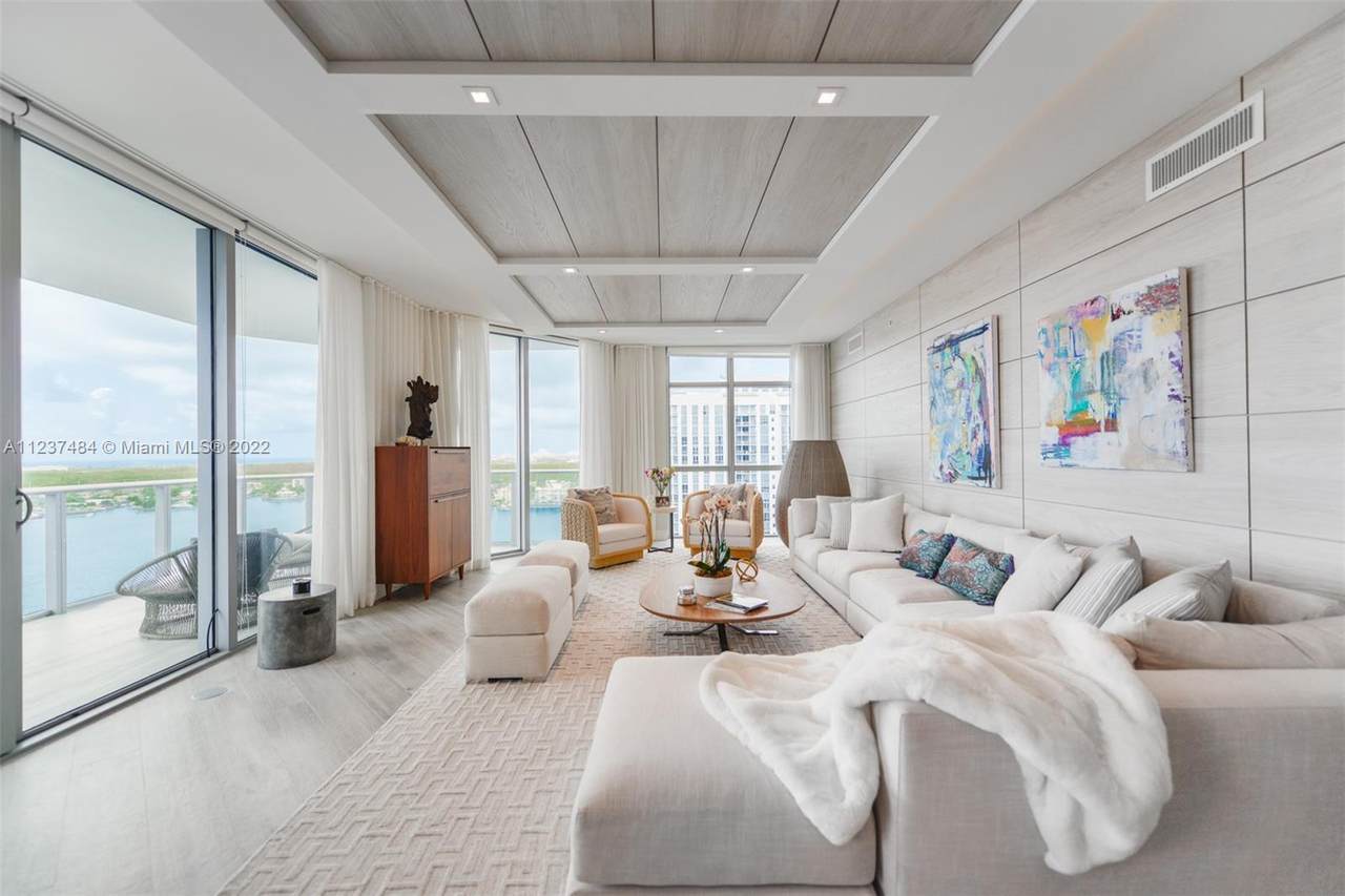 17301 Biscayne Blvd - Photo 1