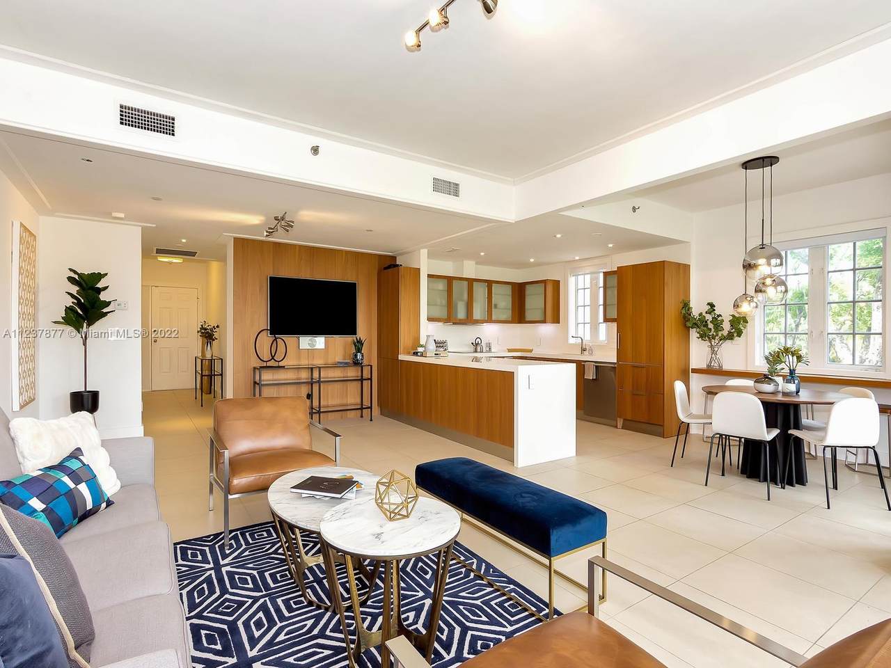 19127 Fisher Island Dr - Photo 1