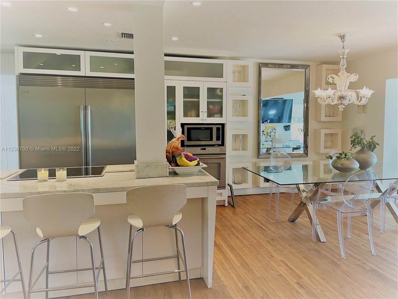 355 Redwood Ln - Photo 1
