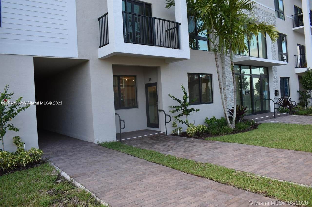 4640 84th Ave - Photo 1