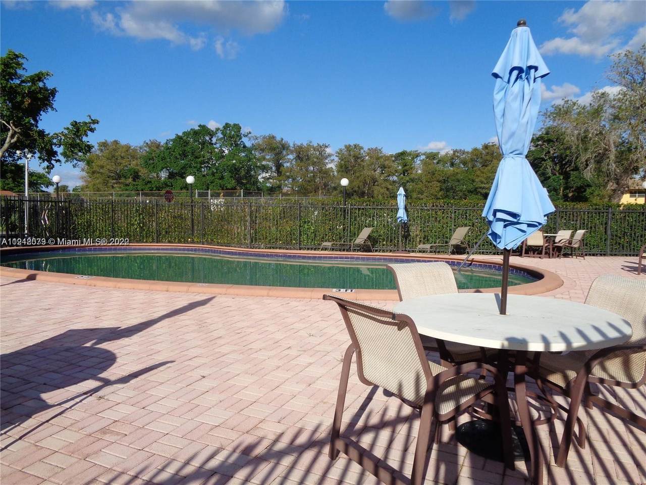 7801 Colony Cir S - Photo 1