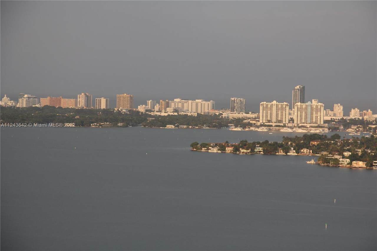 1750 Bayshore Dr - Photo 1