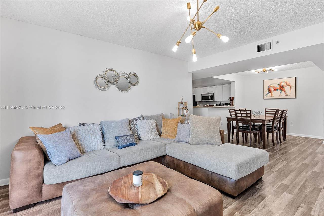 520 5th Ave - Photo 1