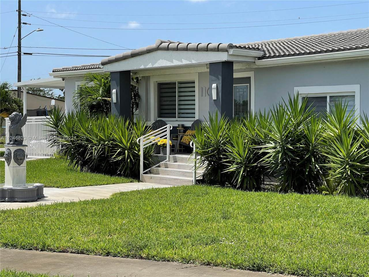 1100 89th St - Photo 1
