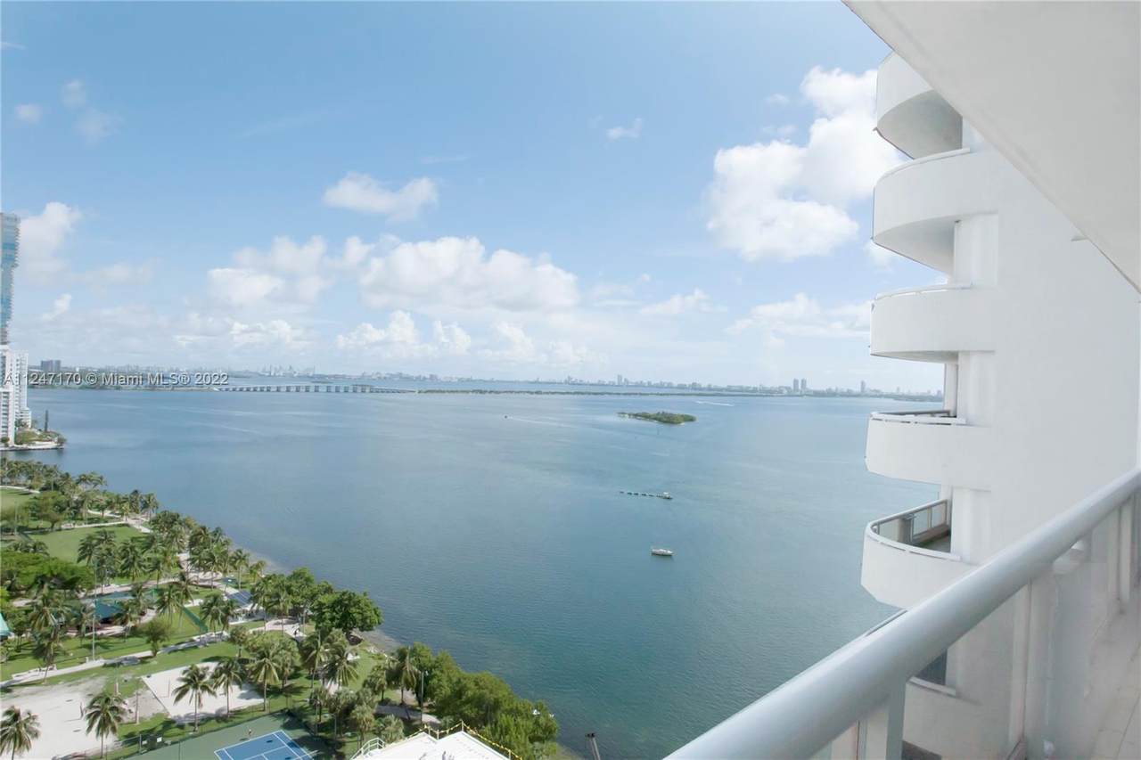 1717 Bayshore Dr - Photo 1