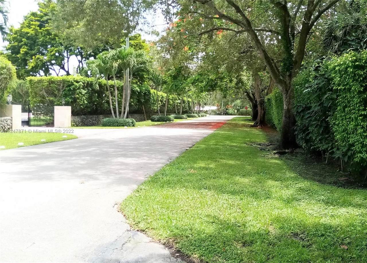 6230 83rd Ave - Photo 1