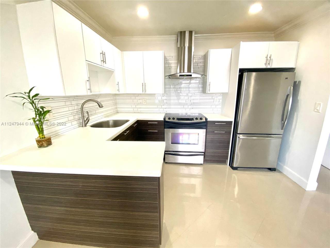 1836 Arthur St - Photo 1