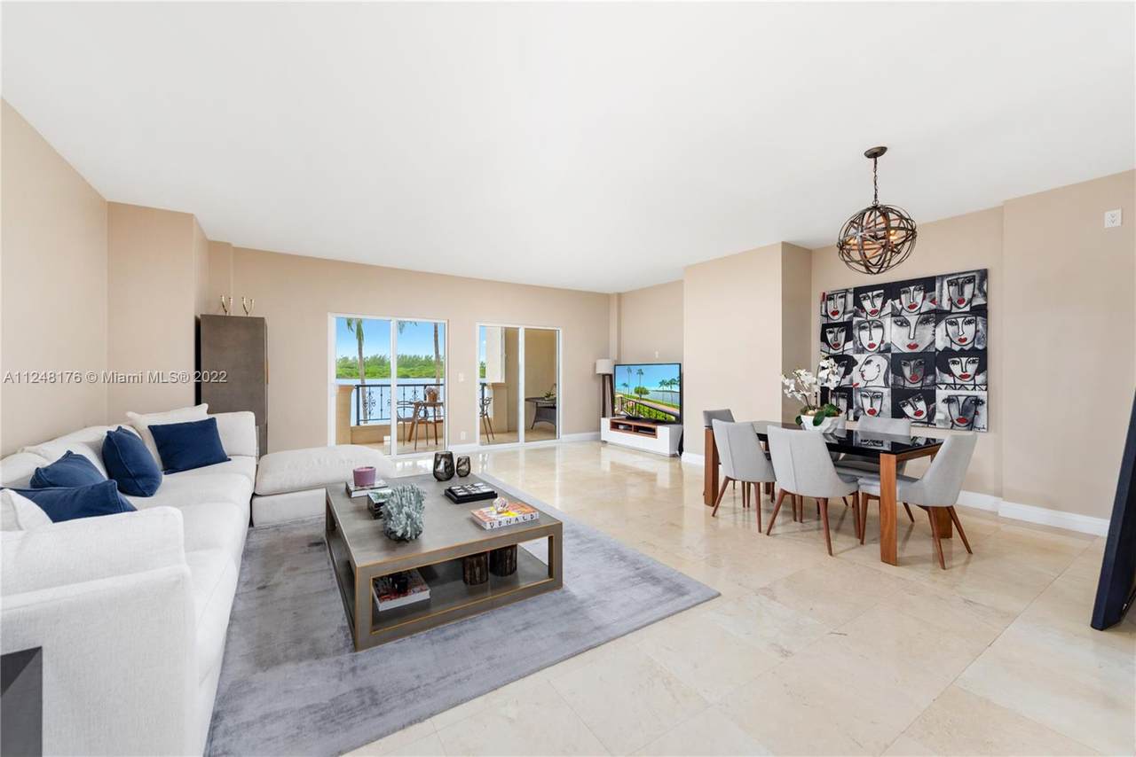 2422 Fisher Island Dr - Photo 1
