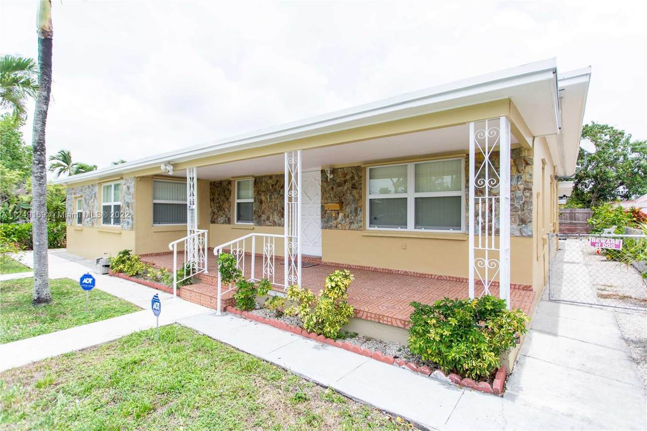 201 54th Ave - Photo 1