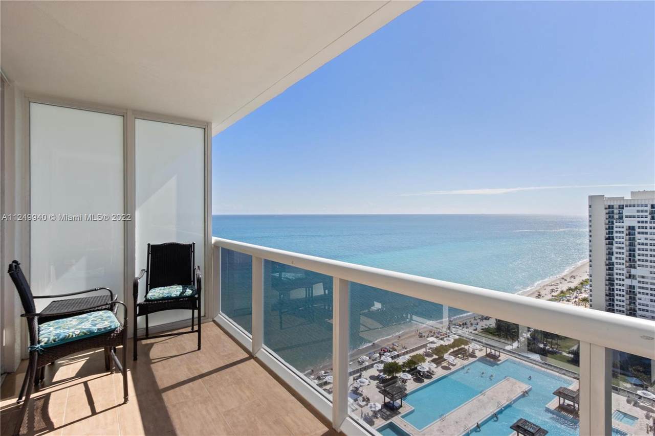 1830 Ocean Dr - Photo 1