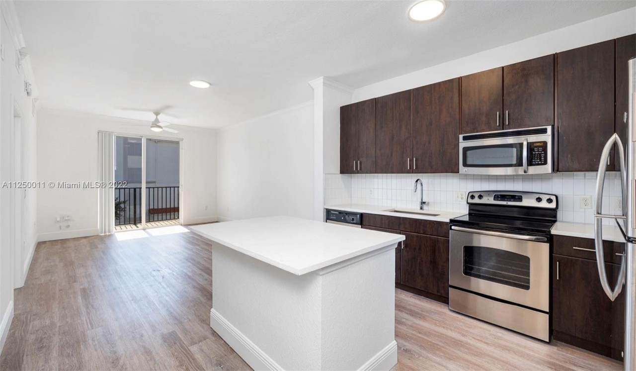 10170 7th St - Photo 1
