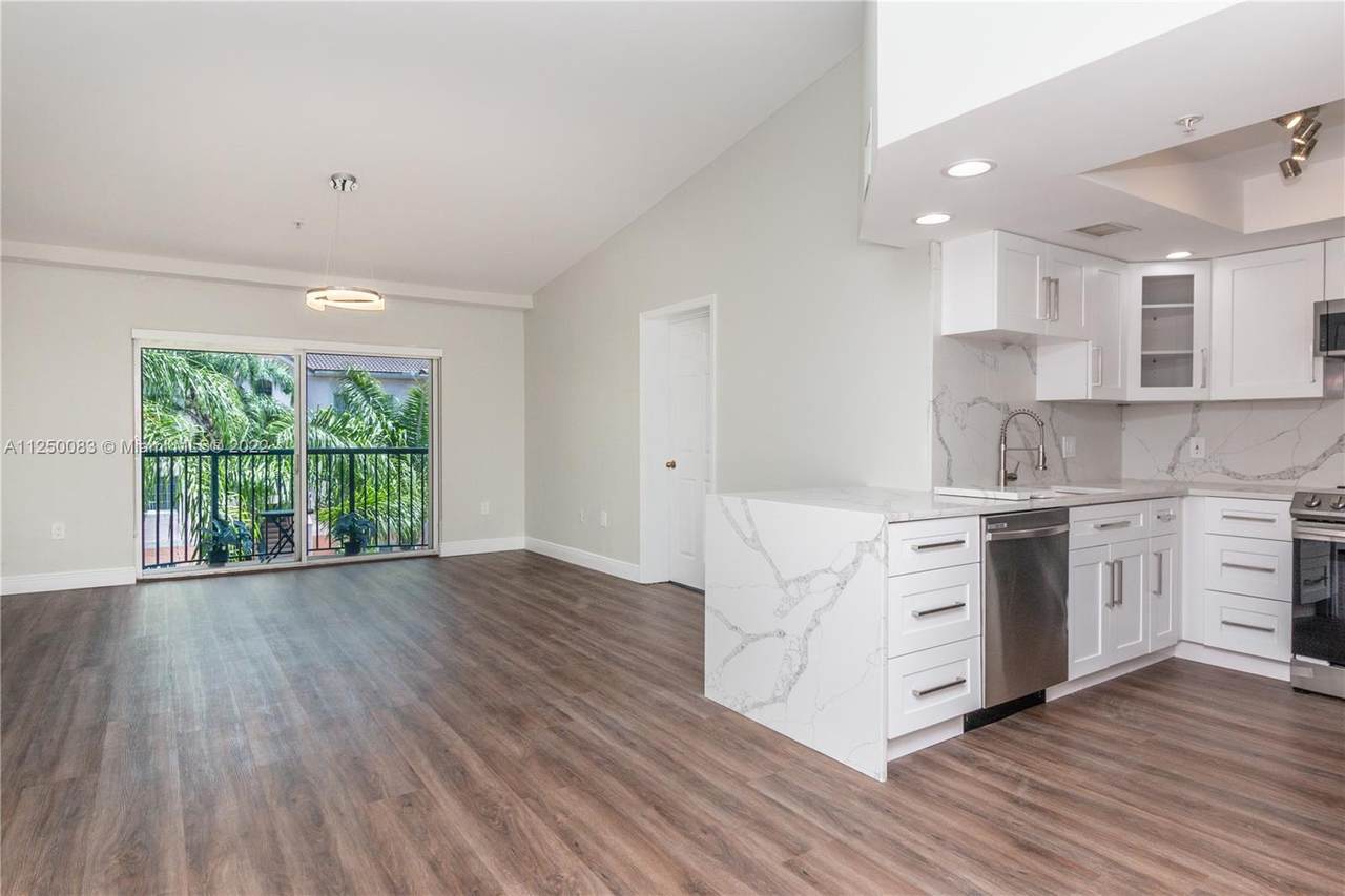 2021 10th Ave - Photo 1