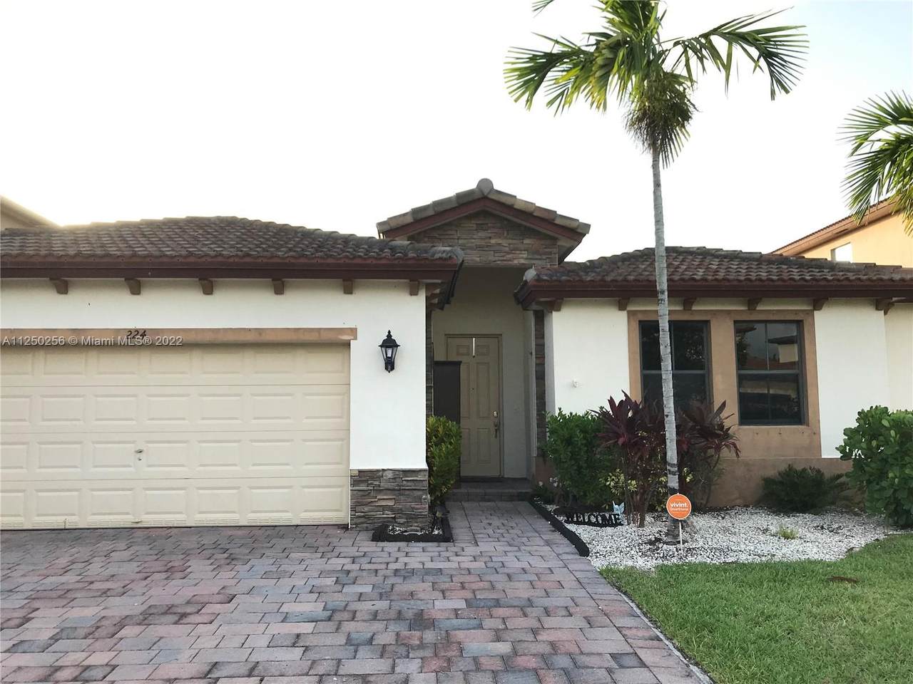 224 36th Ave - Photo 1