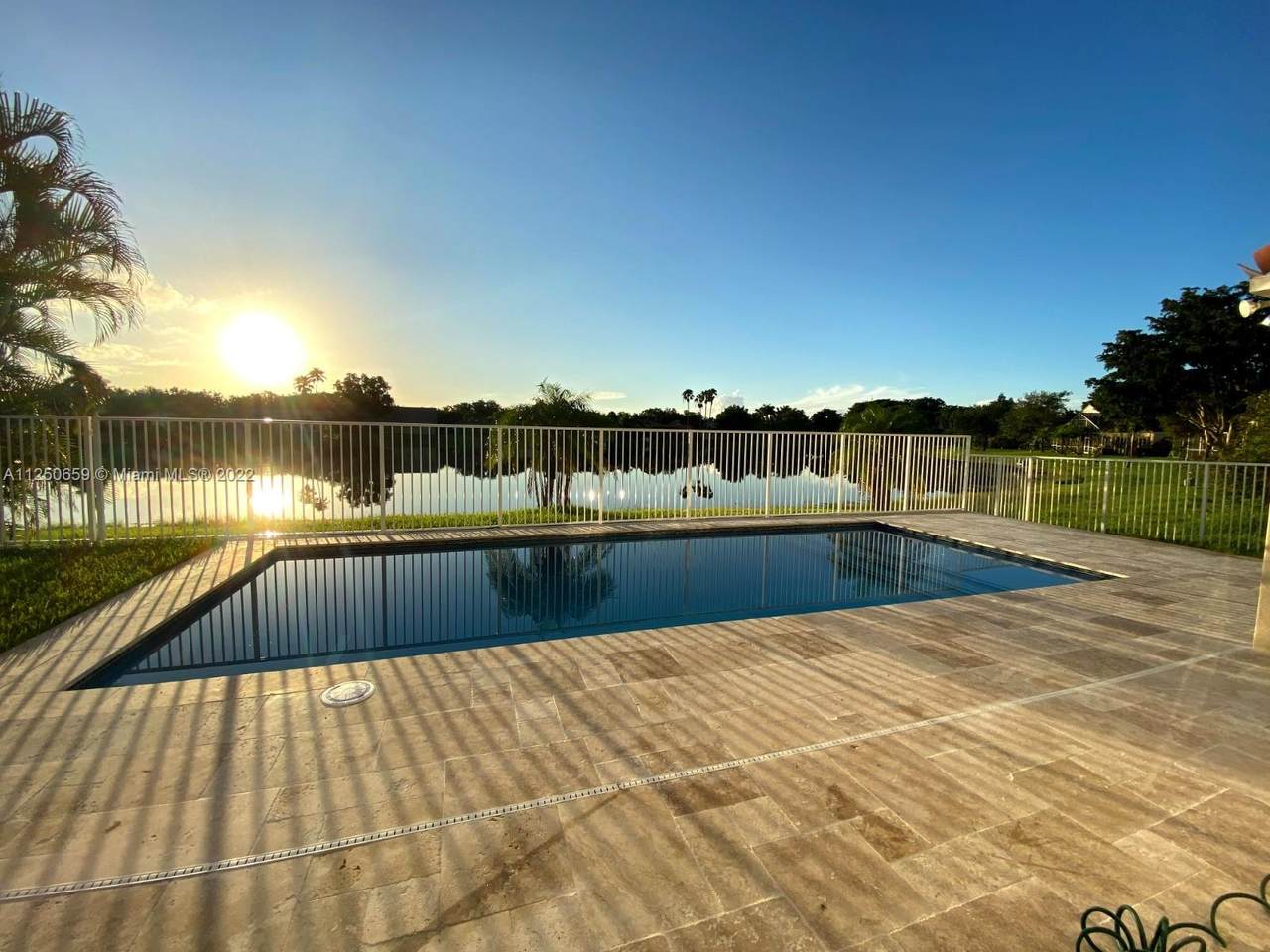 1650 Harbour Side Dr - Photo 1