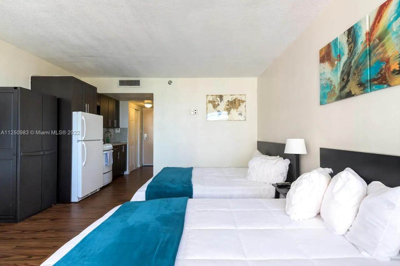 19201 Collins Ave - Photo 1