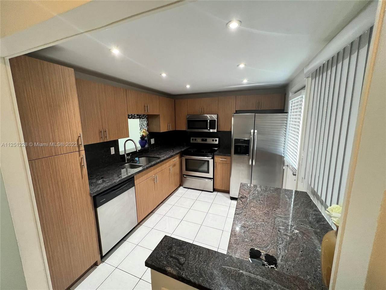 500 12th Ave - Photo 1