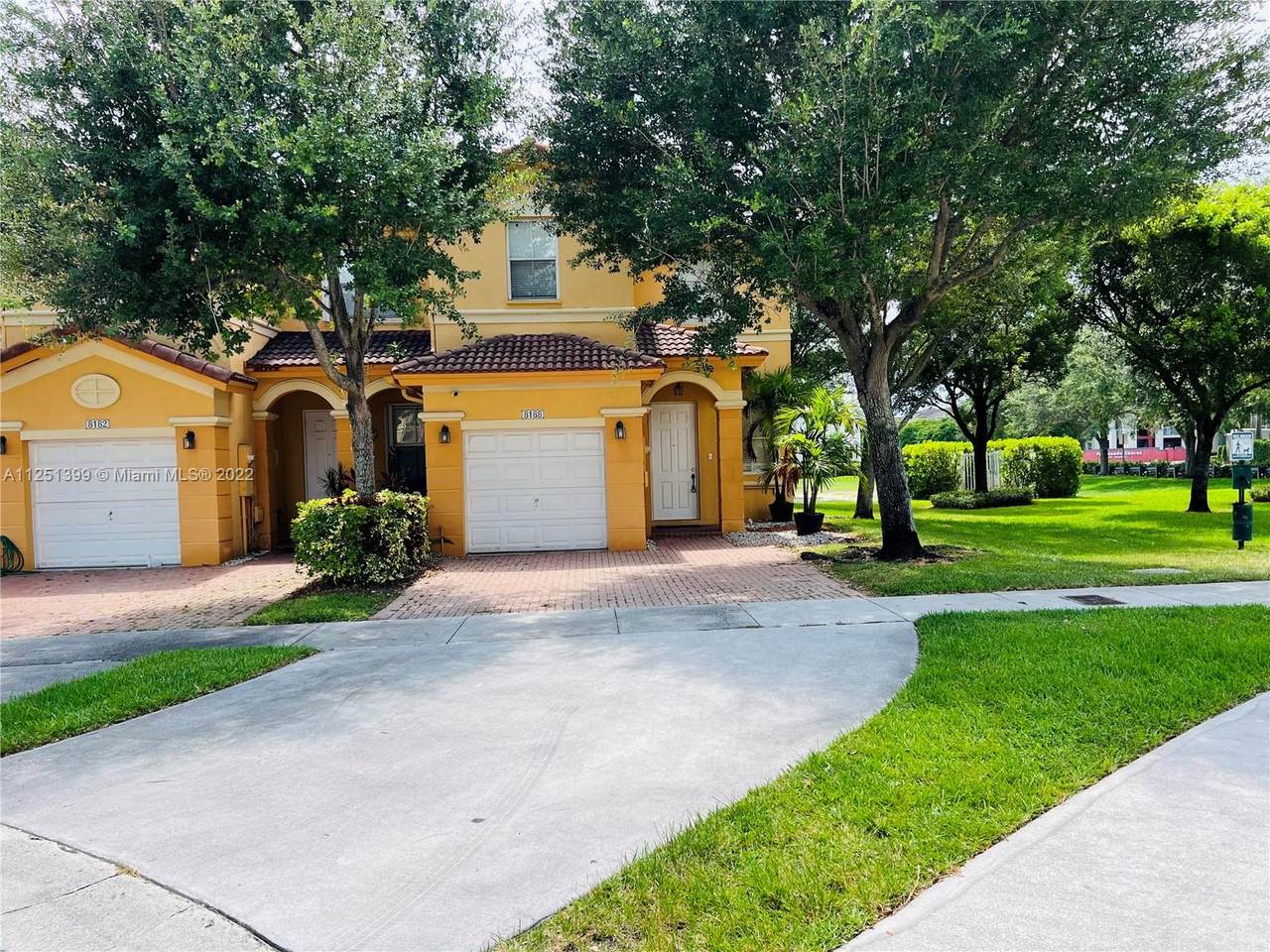 8188 108th Pl - Photo 1