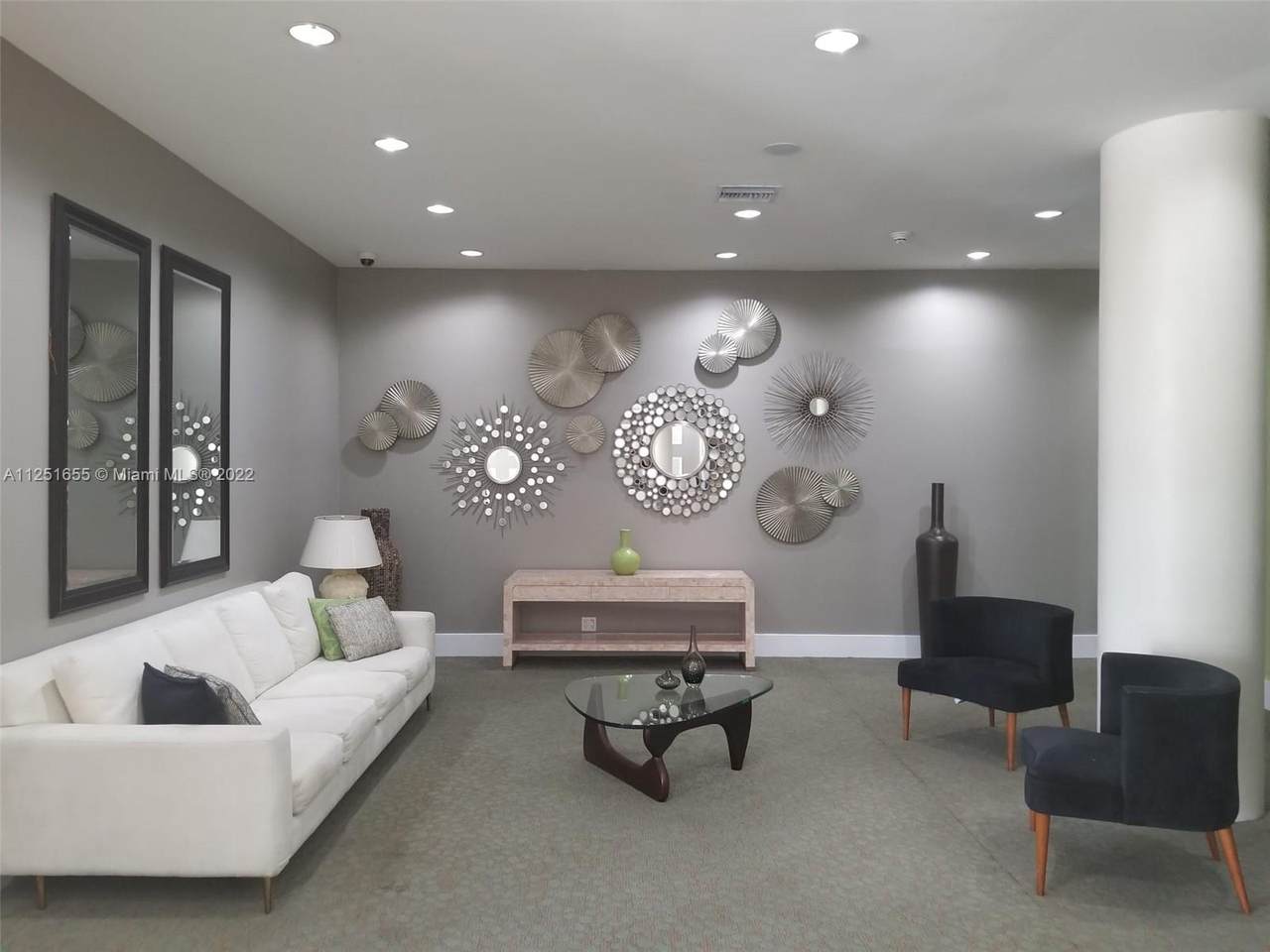 7441 Wayne Ave - Photo 1