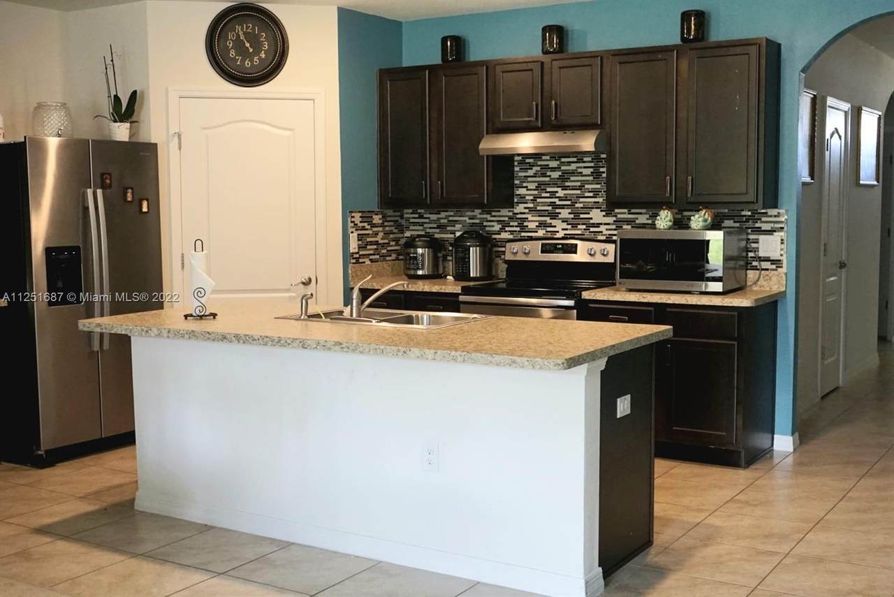3241 Royal Tern Dr - Photo 1