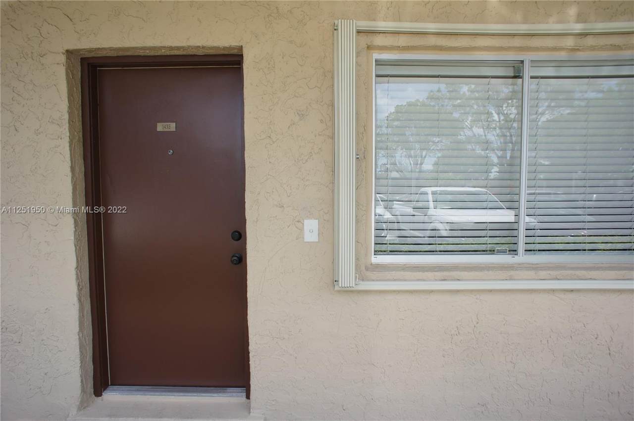 8401 107th Ave - Photo 1