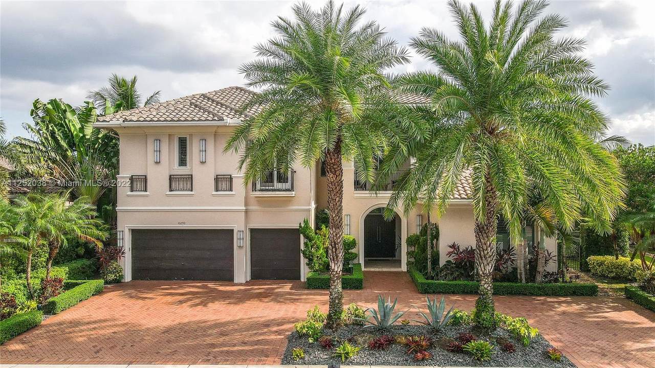 10290 Sweet Bay St - Photo 1