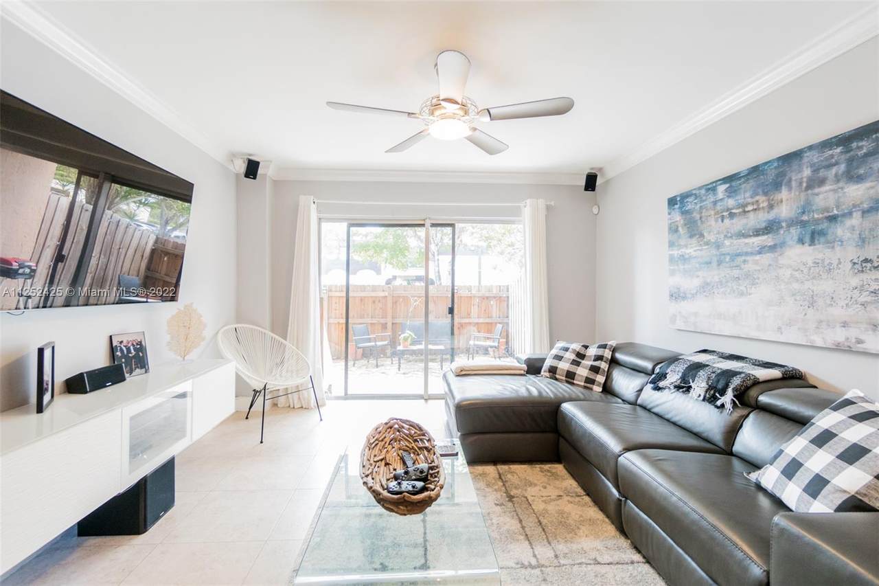 10900 104th St - Photo 1