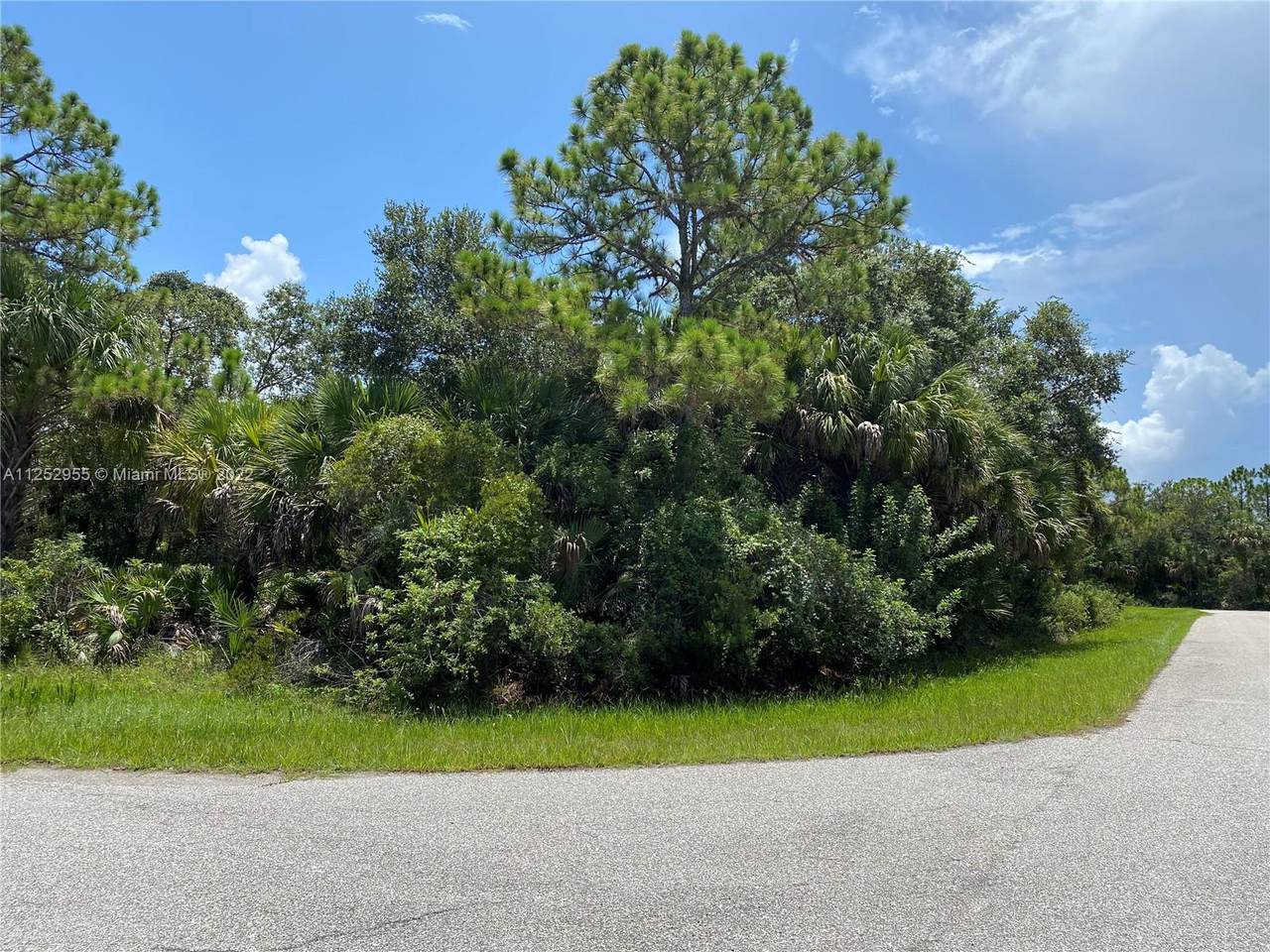 17393 Galahad Ave - Photo 1