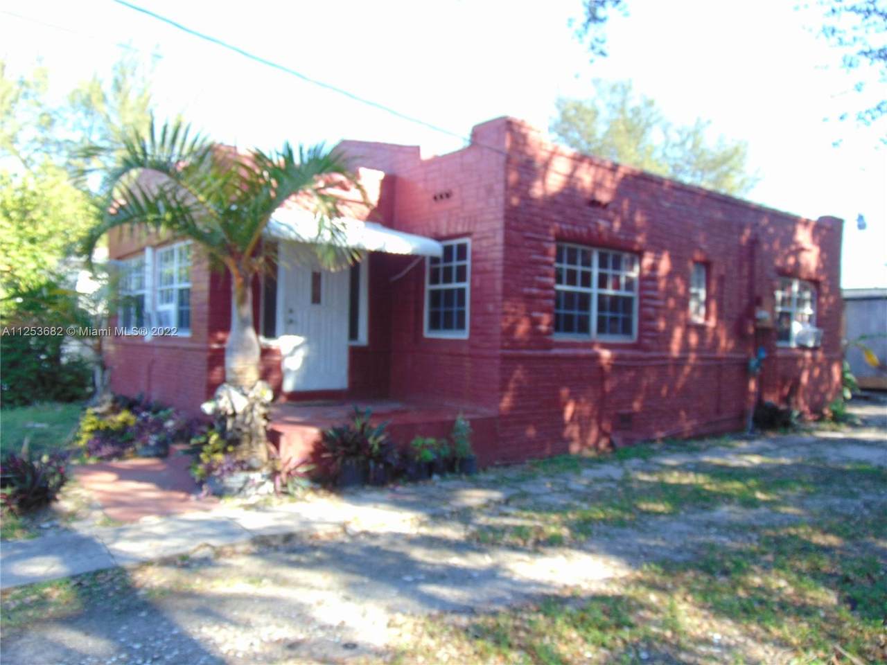 6951 6th Ave - Photo 1